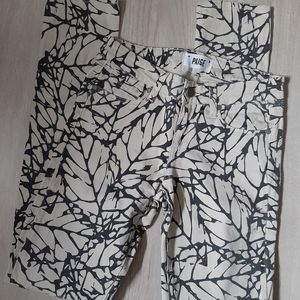 Paige skyline skinny jeans pant  size 25